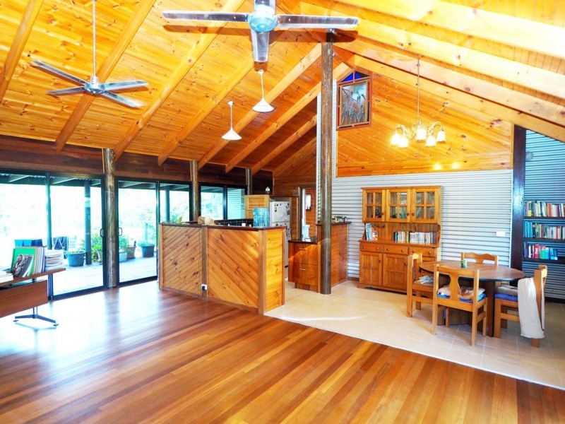 37 Blue Mountain Drive, Bluewater Park QLD 4818