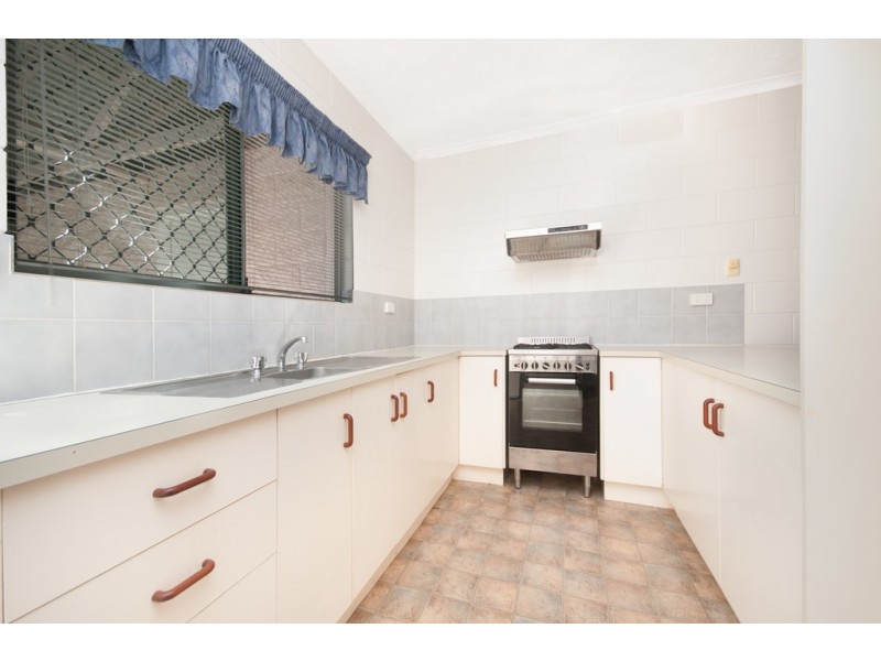 2/62 Alexandra Street, North Ward QLD 4810