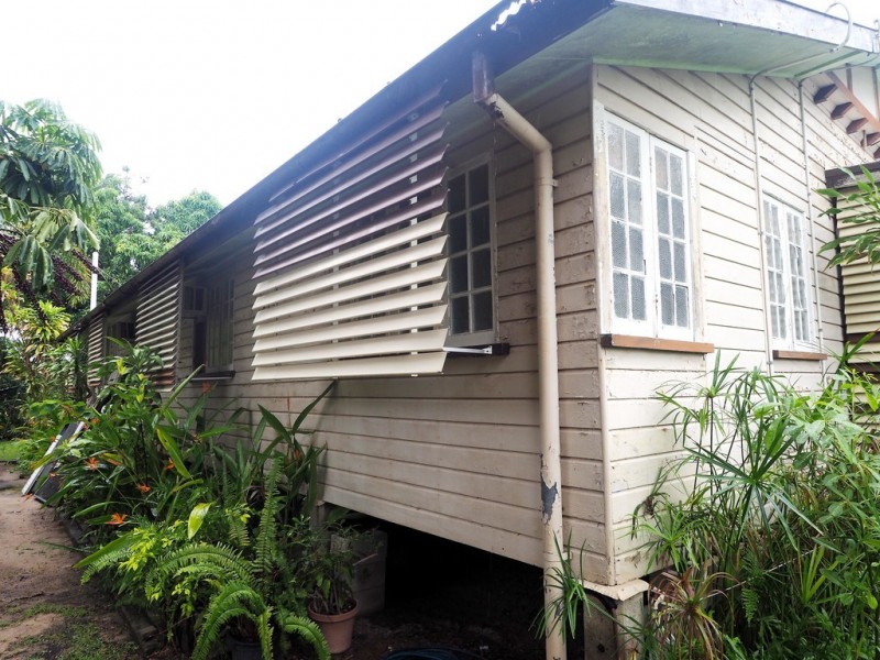 35 Brooks Street, Railway Estate QLD 4810