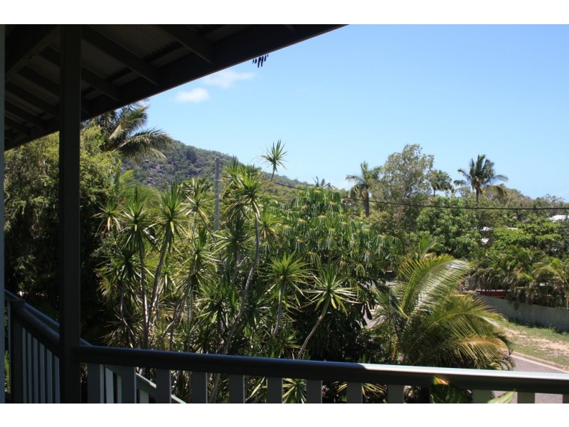 43 Compass Crescent, Nelly Bay QLD 4819