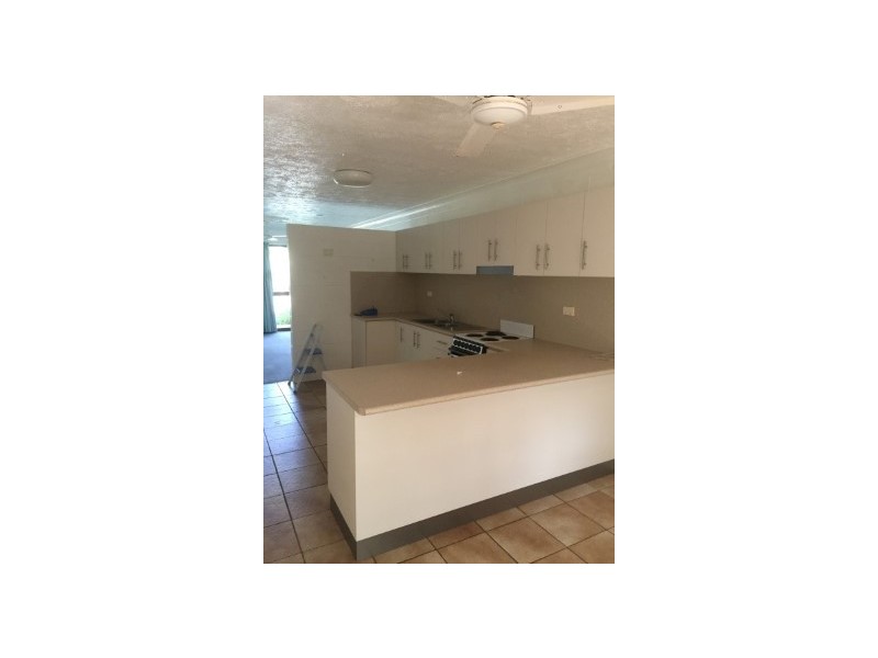 2/5 Gustav Ct, Magnetic Island QLD 4819