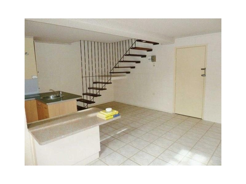 11/39 Cook Street, North Ward QLD 4810