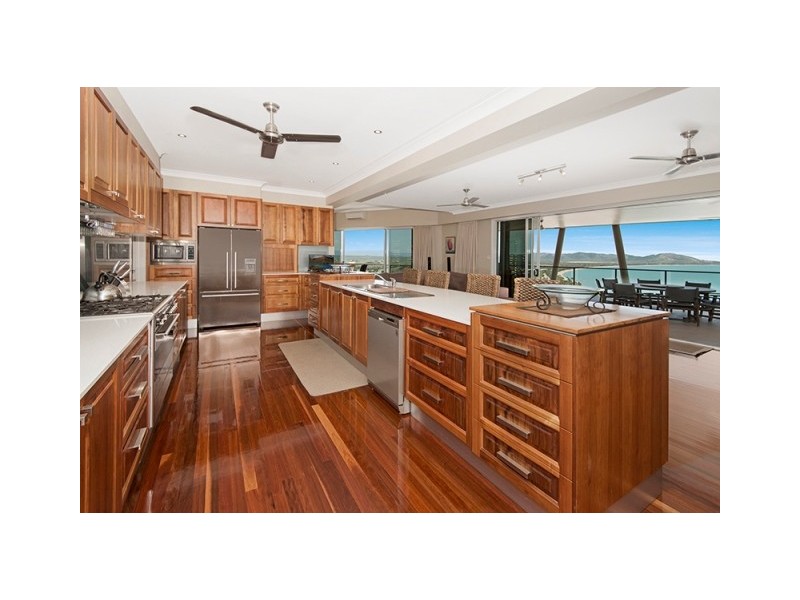 48 Yarrawonga Drive, Castle Hill QLD 4810