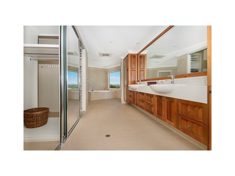 48 Yarrawonga Drive, Castle Hill QLD 4810