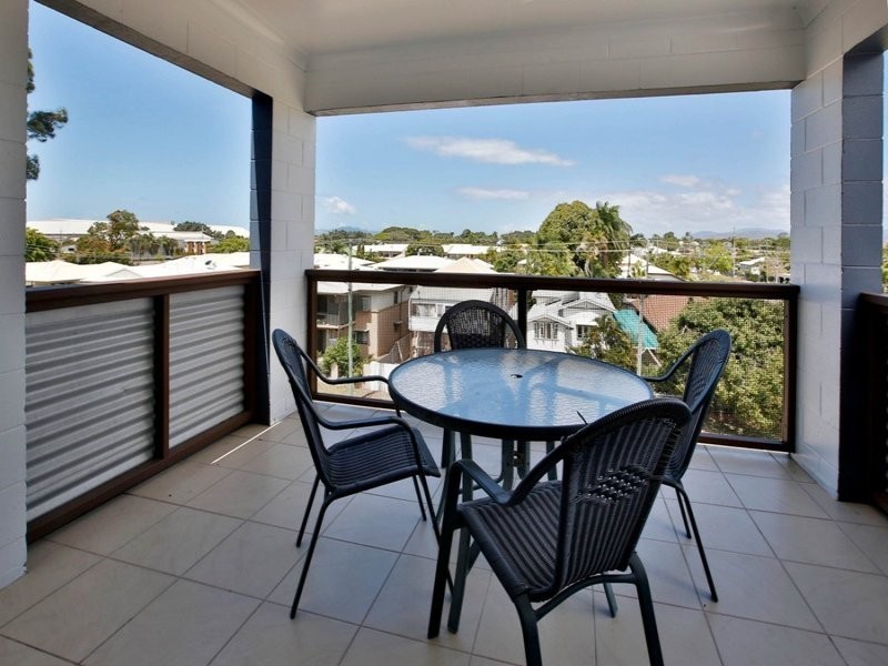 12-18 MOREHEAD STREET, South Townsville QLD 4810