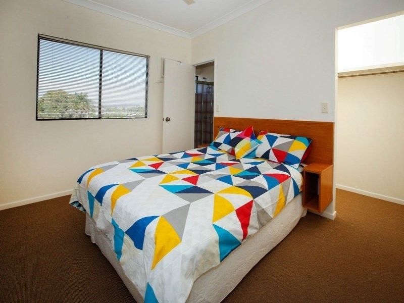 12-18 MOREHEAD STREET, South Townsville QLD 4810