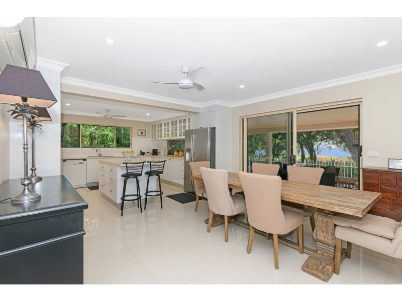 6 Anamari Court, Bushland Beach QLD 4818