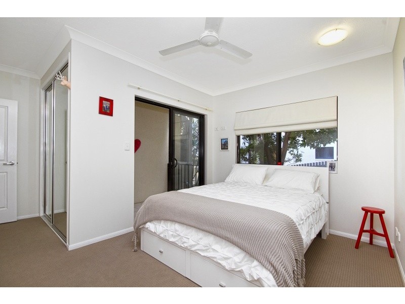 1/2A Cleveland Terrace, Townsville City QLD 4810