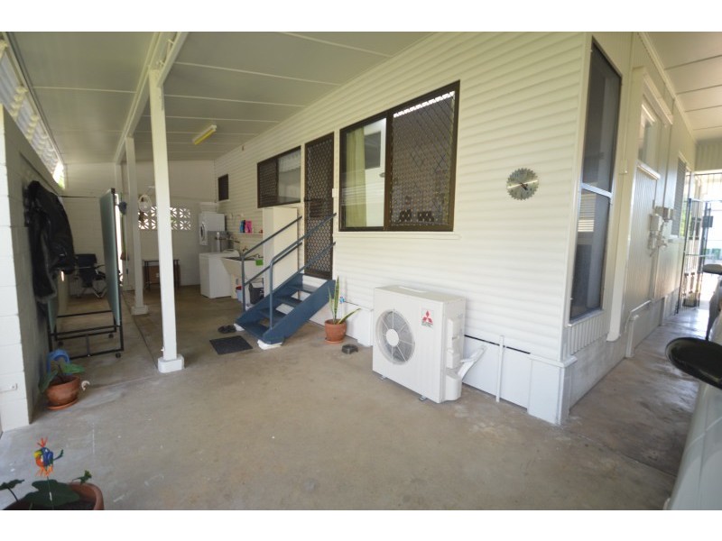 8 Finschhafen Street, Aitkenvale QLD 4814