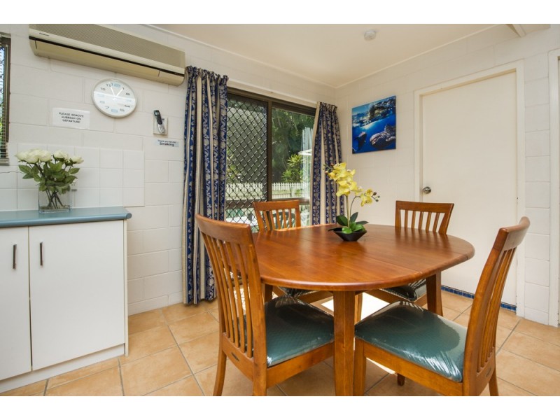 2/2 Endeavour Road, Arcadia QLD 4819