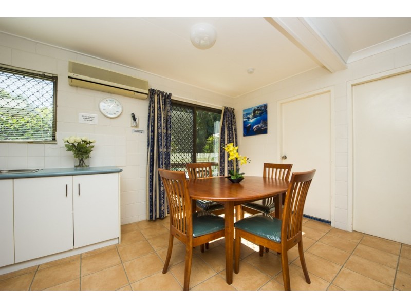 2/2 Endeavour Road, Arcadia QLD 4819