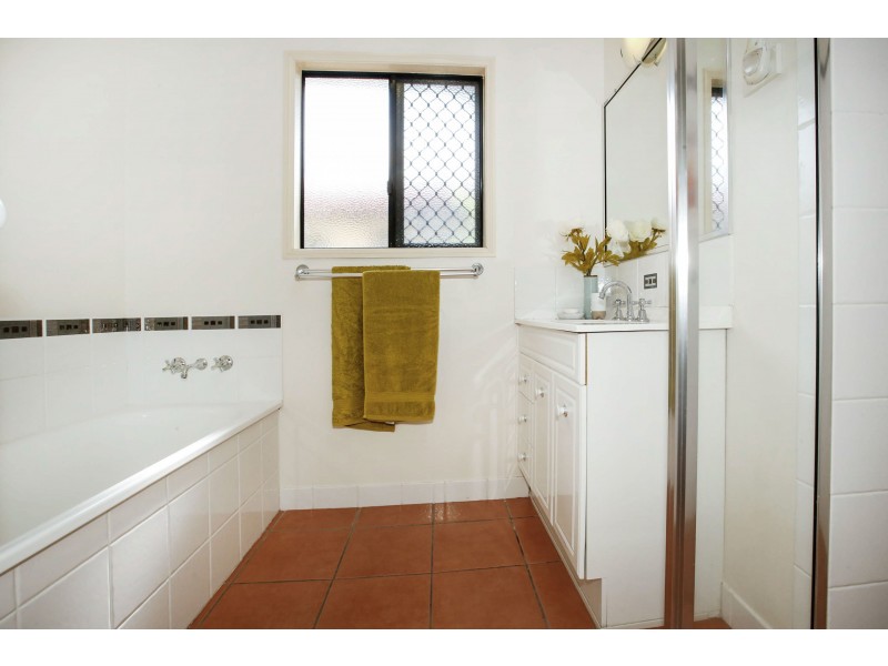 12 Glenelg Court, Annandale QLD 4814