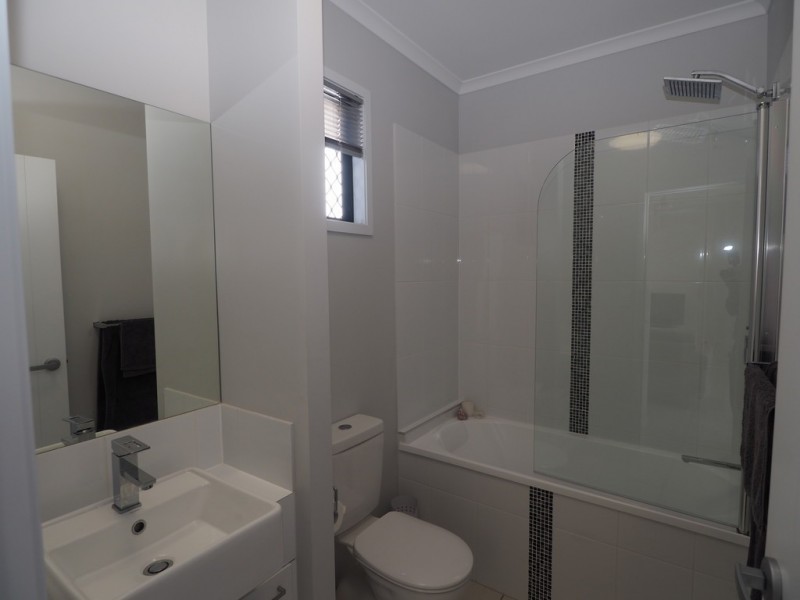 27 Masthead Avenue, Burdell QLD 4818