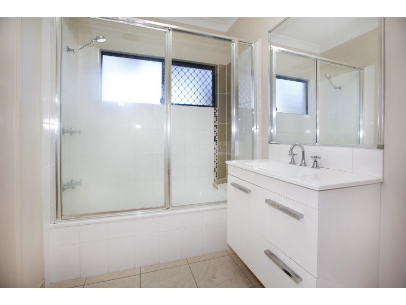 26 Green Tee Terrace, Kirwan QLD 4817