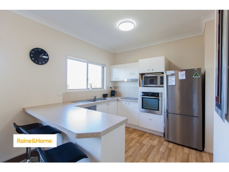 5 Adam Street, Oxenford QLD 4210