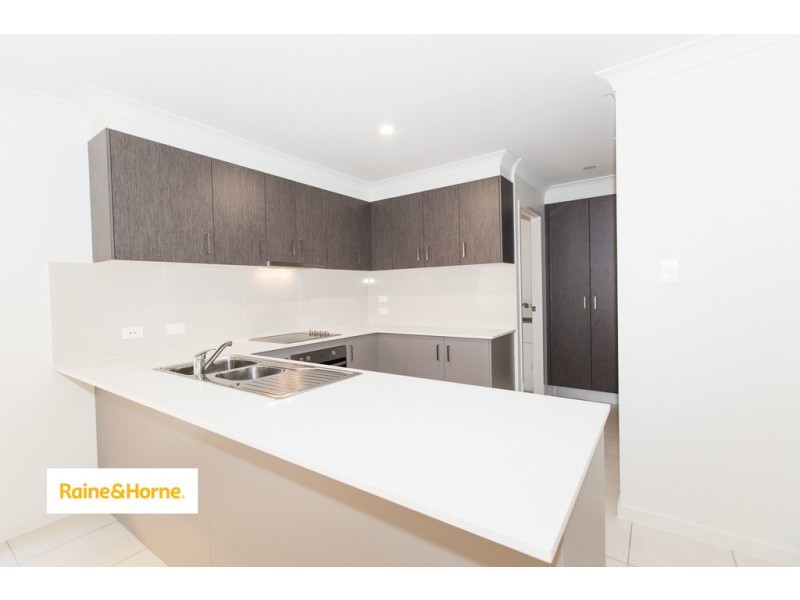 29 STINSON CIRCUIT, Coomera QLD 4209