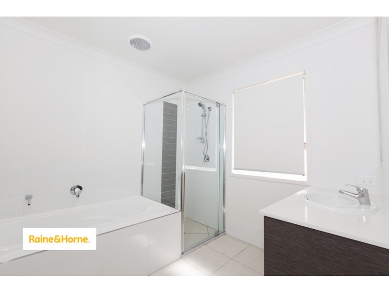 29 STINSON CIRCUIT, Coomera QLD 4209