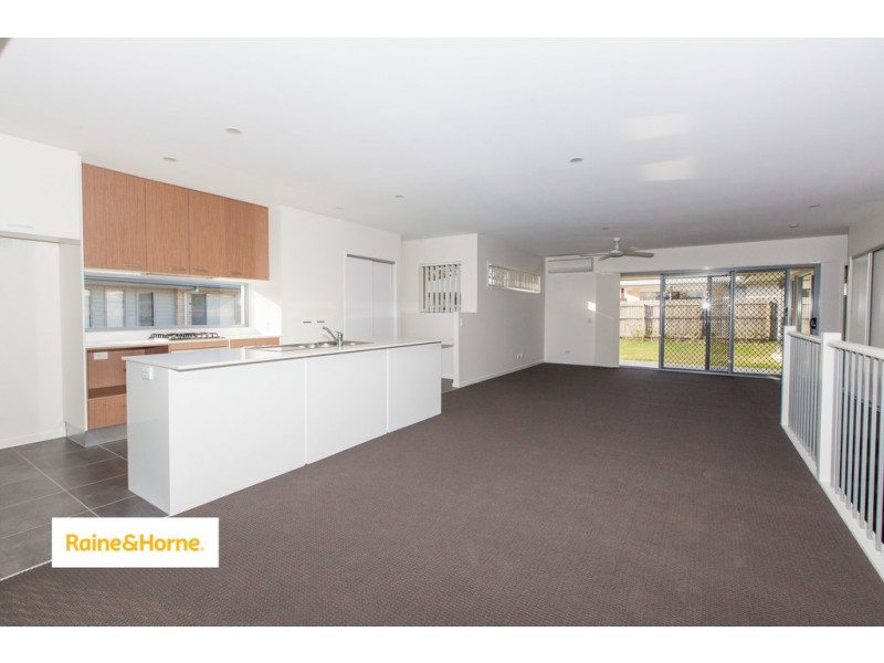 67 EDWARDSON DRIVE, Coomera QLD 4209