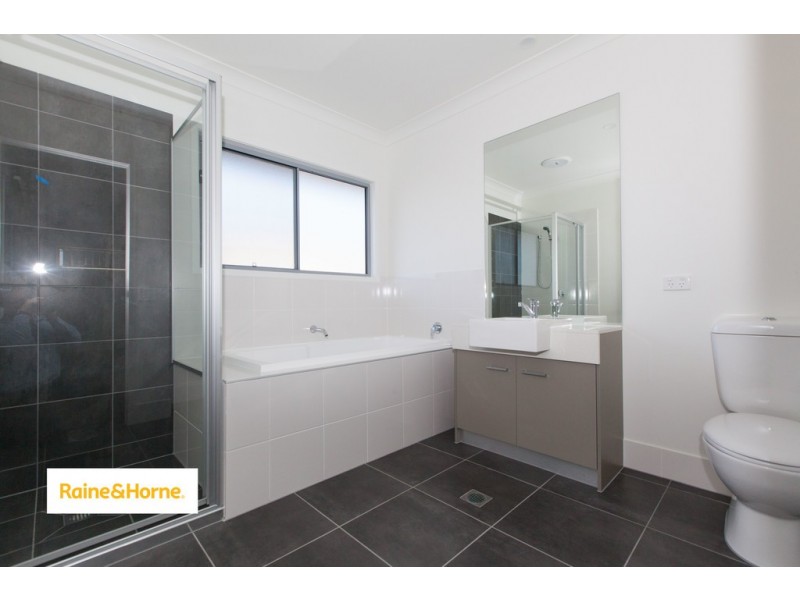 67 EDWARDSON DRIVE, Coomera QLD 4209