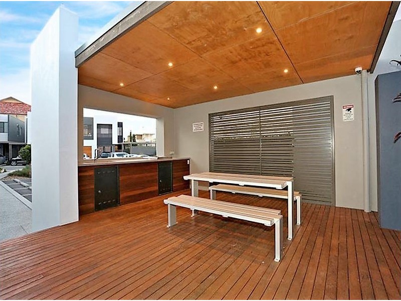 9 THE GARDENWAY, Robina QLD 4226