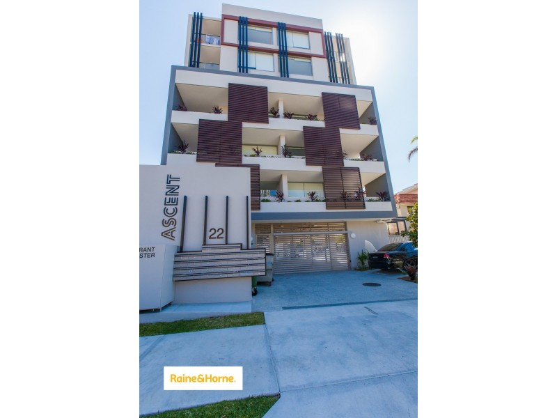 28/22 Lather Street, Southport QLD 4215