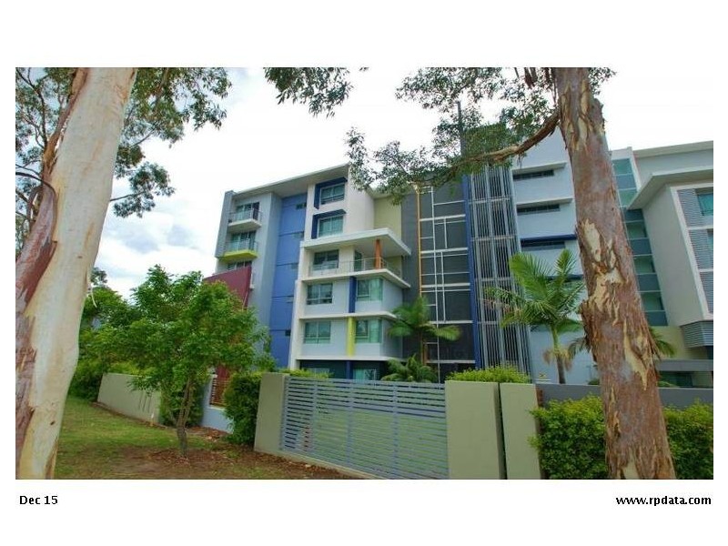 130/2 RIVERWALK AVENUE, Robina QLD 4226