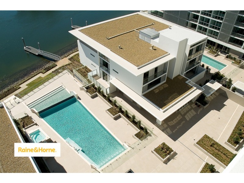 2002/33 T E PETERS DRIVE, Broadbeach Waters QLD 4218