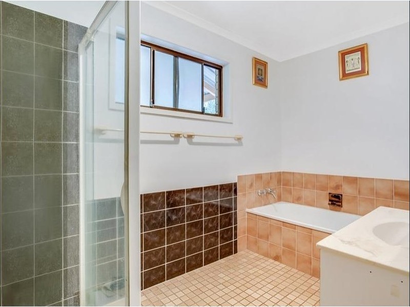 43 WHITIAN DRIVE, Carrara QLD 4211