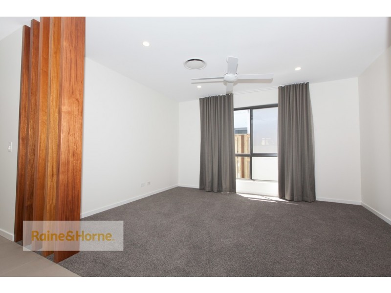 12 RUNDLE AVENUE, Pimpama QLD 4209