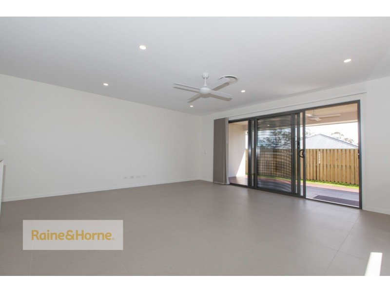 12 RUNDLE AVENUE, Pimpama QLD 4209