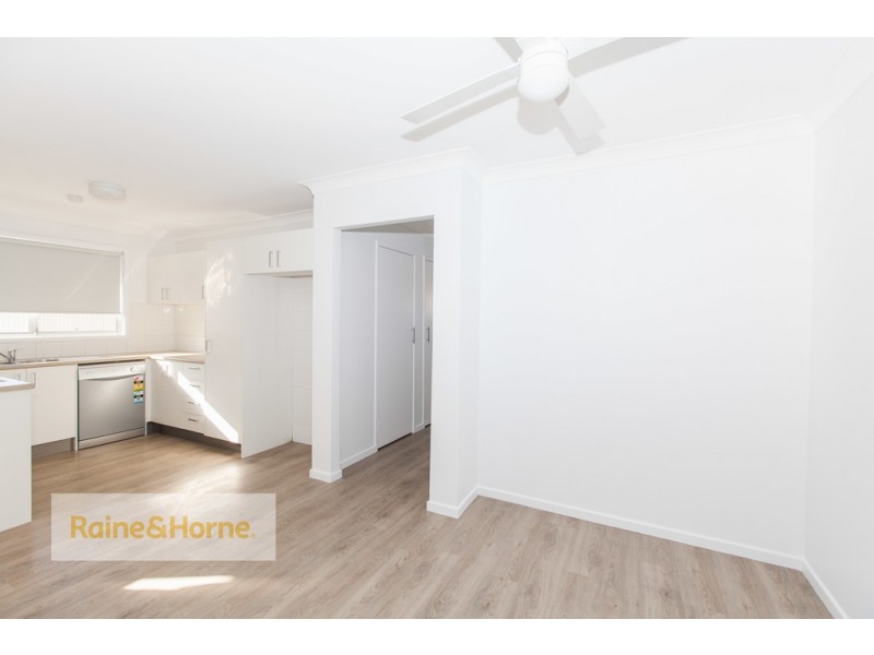 17 Toorak Park Avenue, Mermaid Waters QLD 4218