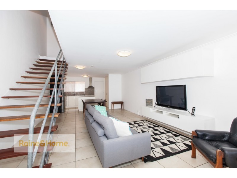 3/40 ARTHUR STREET, Mermaid Beach QLD 4218