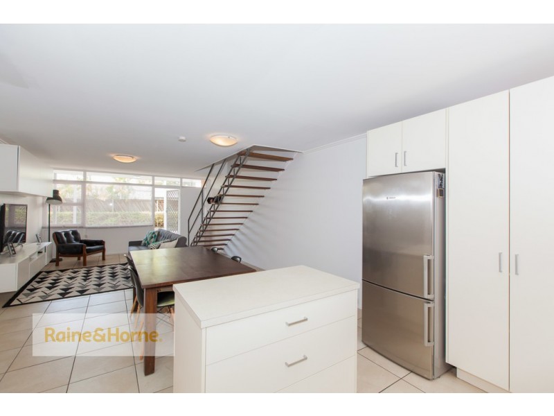 3/40 ARTHUR STREET, Mermaid Beach QLD 4218