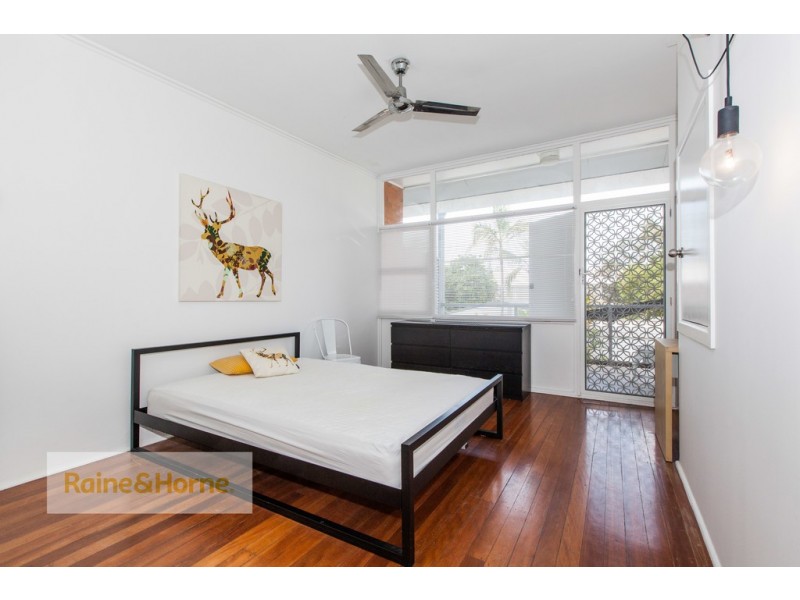 3/40 ARTHUR STREET, Mermaid Beach QLD 4218