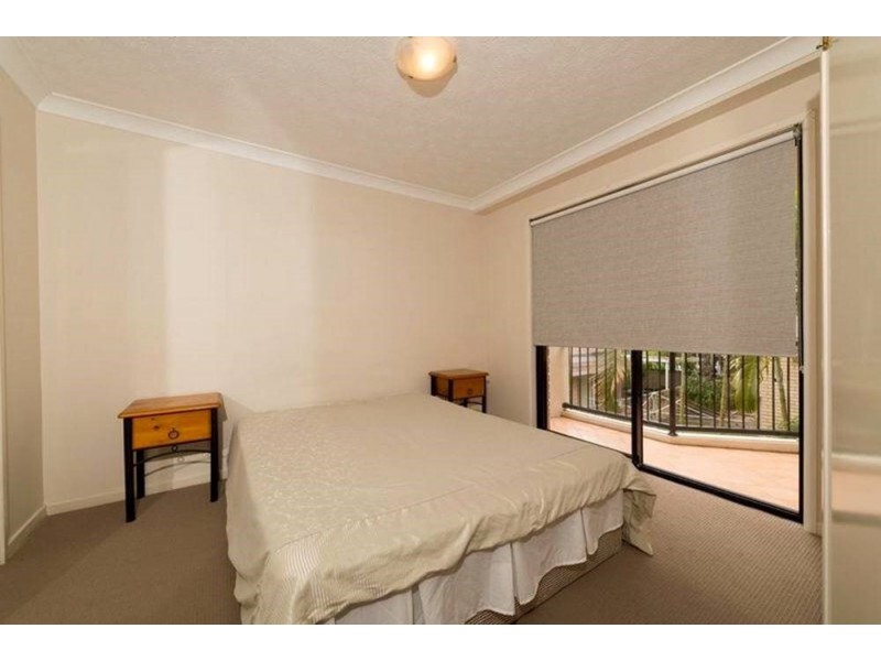 10/27 CHESTER TERRACE, Southport QLD 4215