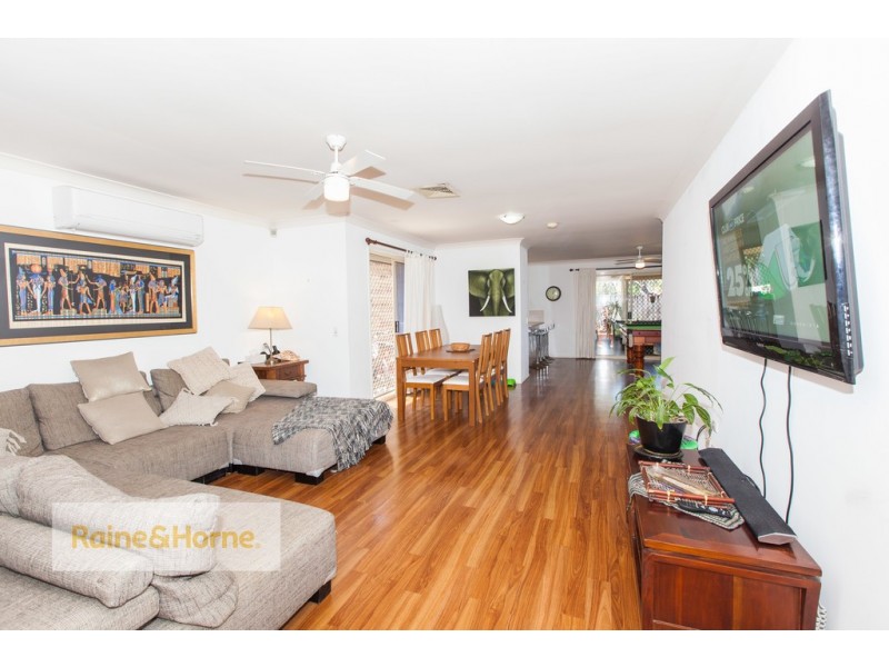 32 MOJAVE DRIVE, Burleigh Waters QLD 4220