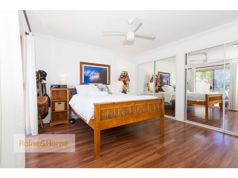 32 MOJAVE DRIVE, Burleigh Waters QLD 4220