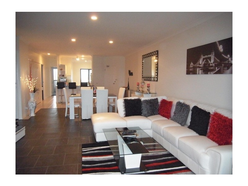 D28 GREAT HALL DRIVE, Miami QLD 4220