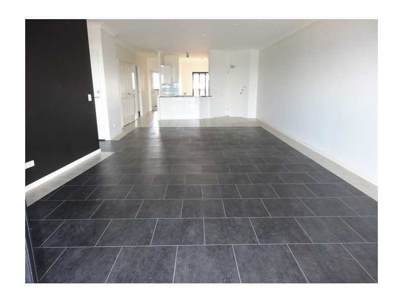 D28 GREAT HALL DRIVE, Miami QLD 4220