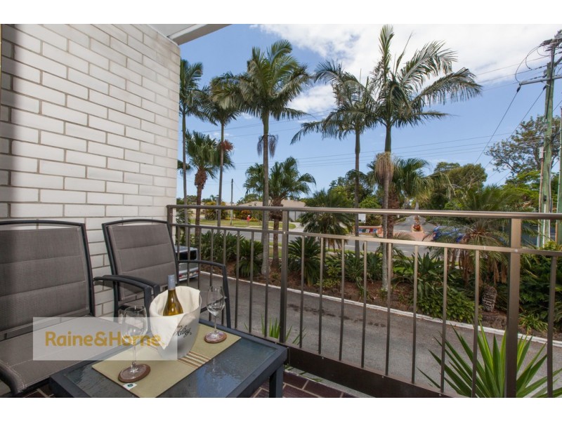 8/13 FAIRWAY DRIVE, Clear Island Waters QLD 4226