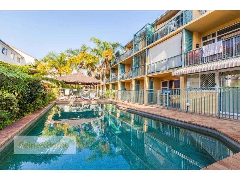 2/3 REDONDO AVENUE, Miami QLD 4220