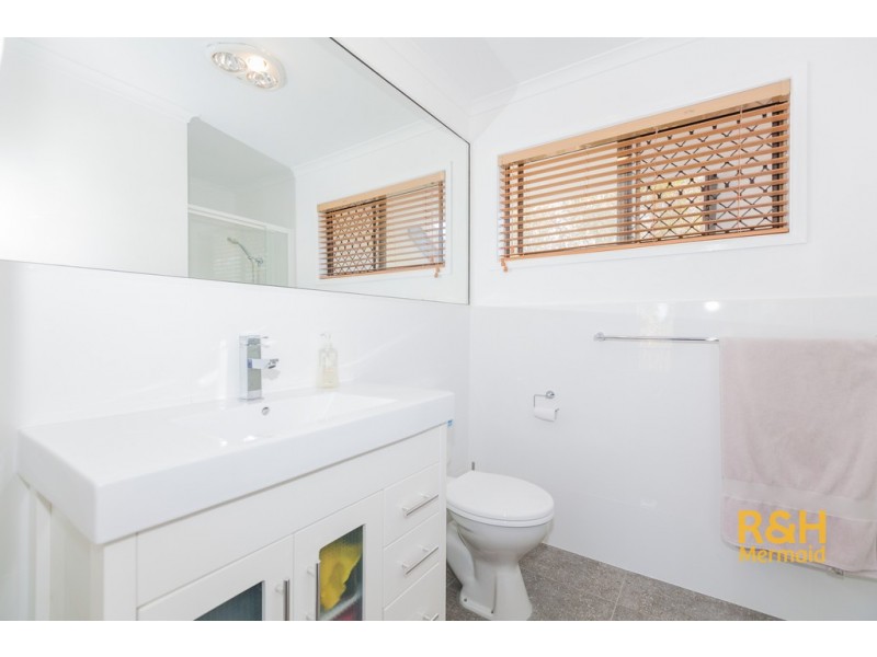 2 LANGFORD COURT, Mermaid Waters QLD 4218