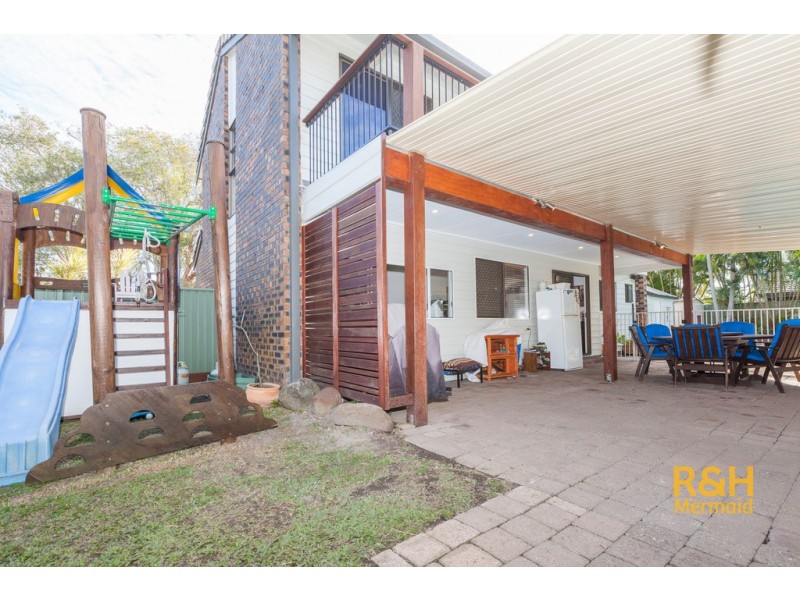 2 LANGFORD COURT, Mermaid Waters QLD 4218