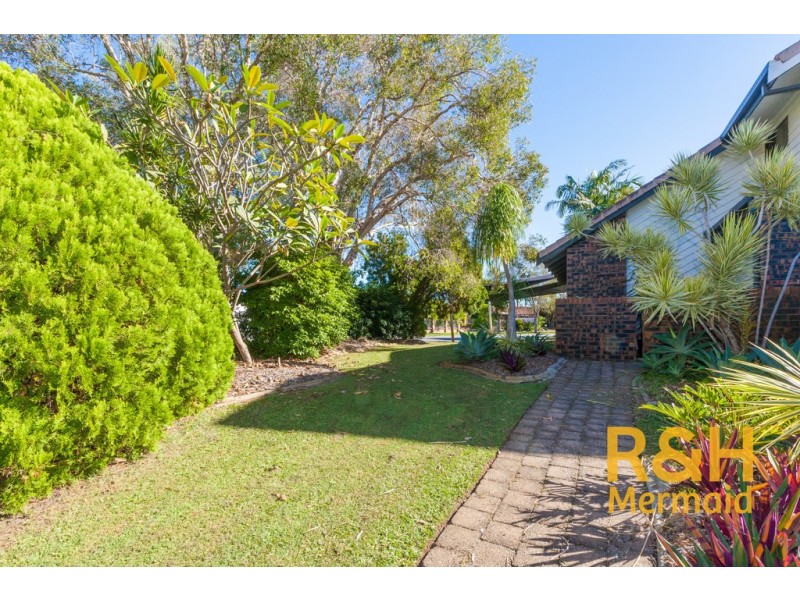 2 LANGFORD COURT, Mermaid Waters QLD 4218