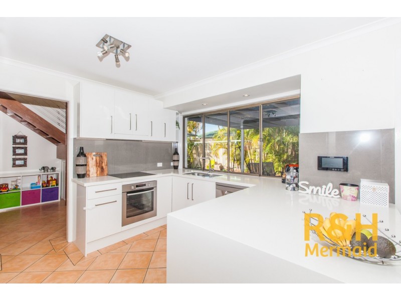 4 WILD DUCK DRIVE, Mermaid Waters QLD 4218