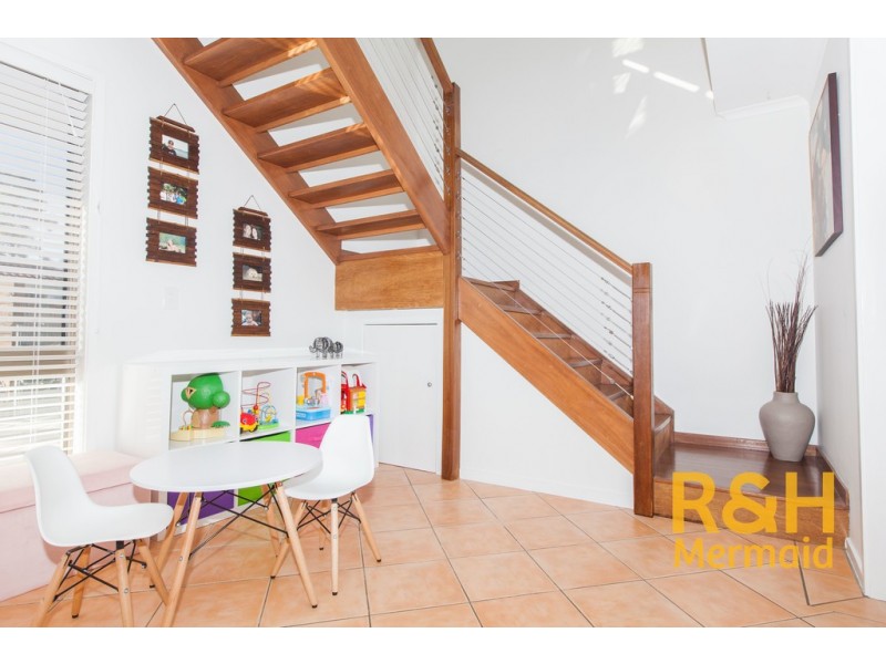 4 WILD DUCK DRIVE, Mermaid Waters QLD 4218