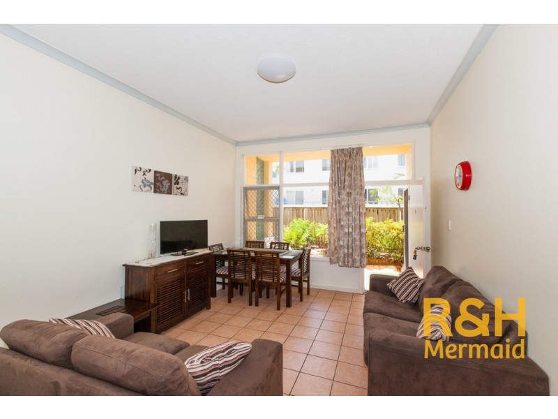 8/3 Redondo Avenue, Miami QLD 4220