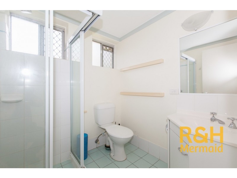 8/3 Redondo Avenue, Miami QLD 4220