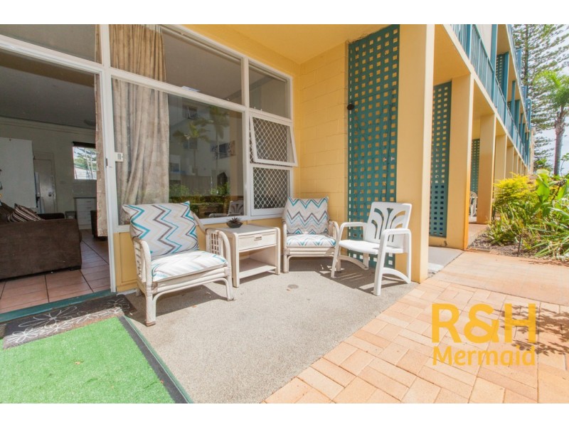 8/3 Redondo Avenue, Miami QLD 4220