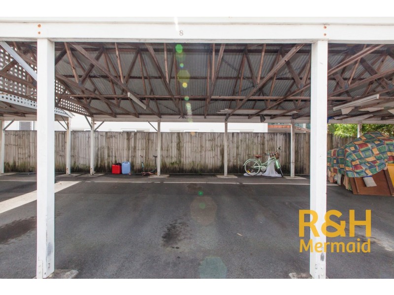 8/3 Redondo Avenue, Miami QLD 4220